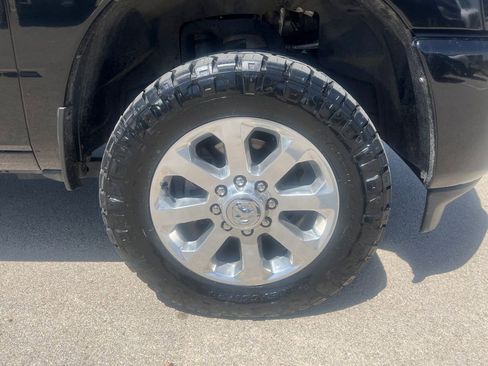 Used 2025 RAM 3500 Laramie w/ Sport Appearance Package AWD/4WD image 11