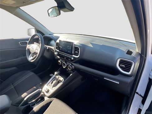New 2026 Hyundai Venue SEL image 28