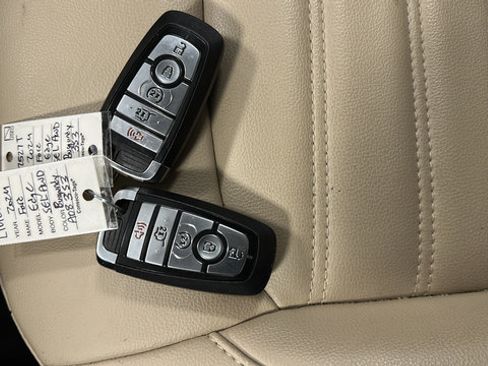 Used 2024 Ford Edge SEL w/ Convenience Package AWD/4WD image 19