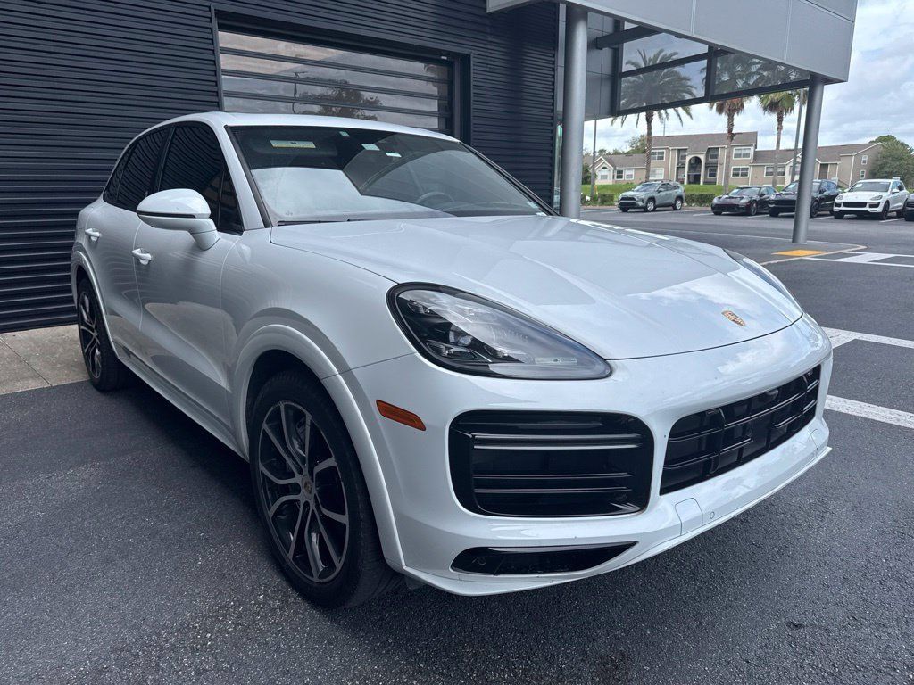 Certified 2020 Porsche Cayenne Turbo AWD/4WD image 5