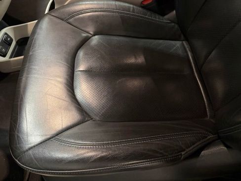 Used 2021 Chrysler Pacifica Touring-L FWD image 15