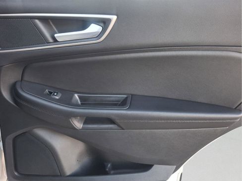 Used 2024 Ford Edge SEL w/ Convenience Package image 19