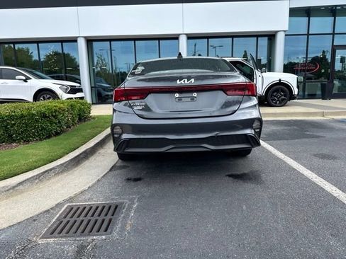 Certified 2024 Kia Forte LXS w/ LXS Technology Package FWD image 4