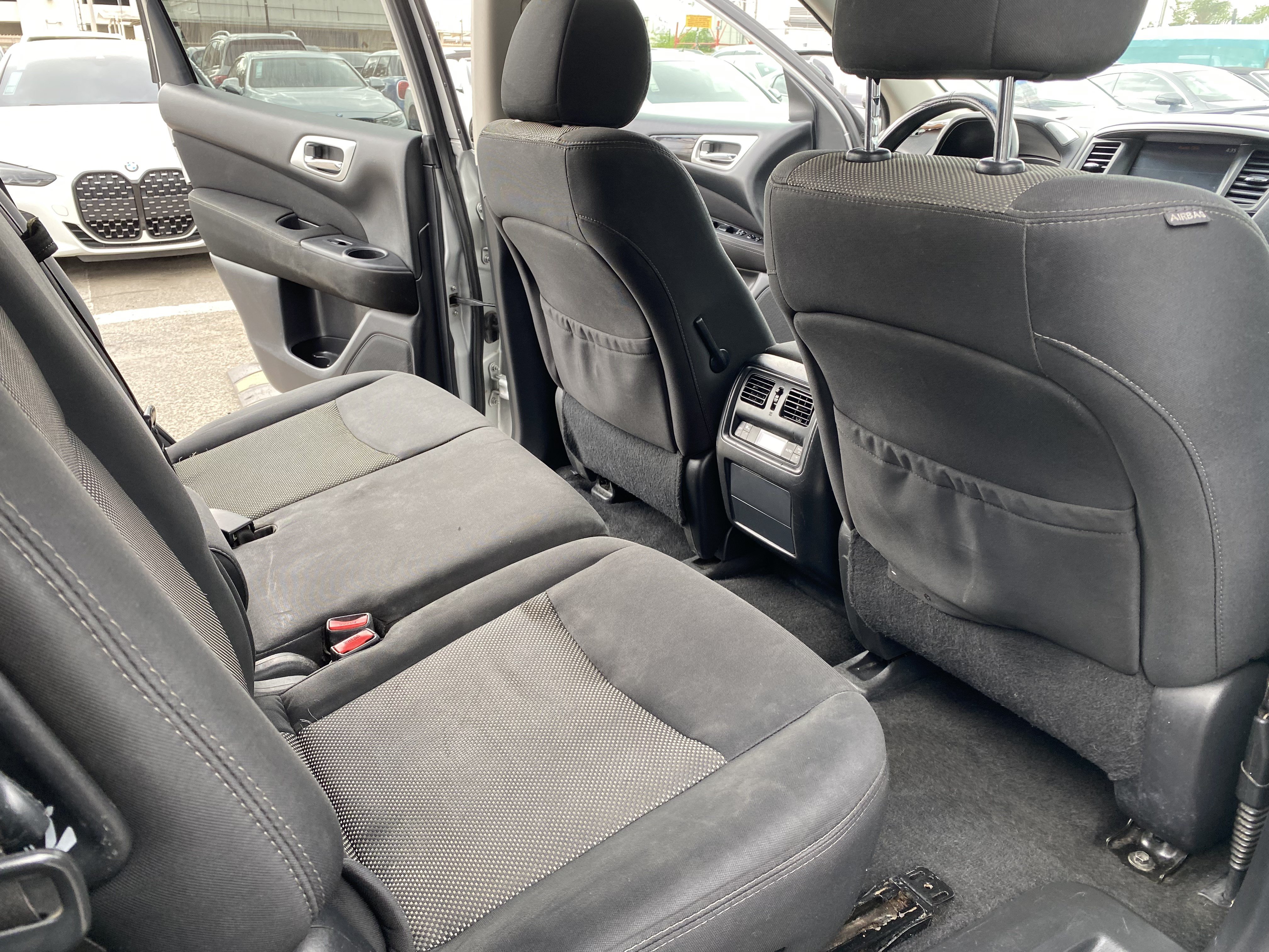 Used 2017 Nissan Pathfinder S FWD image 18