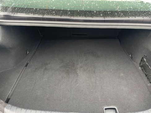 Used 2025 Genesis G70 2.5T image 31