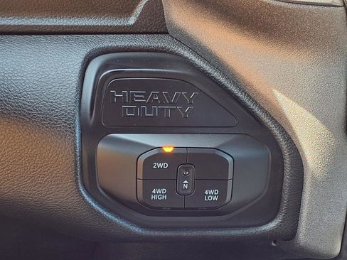 Used 2025 RAM 2500 Tradesman w/ Chrome Appearance Group image 10