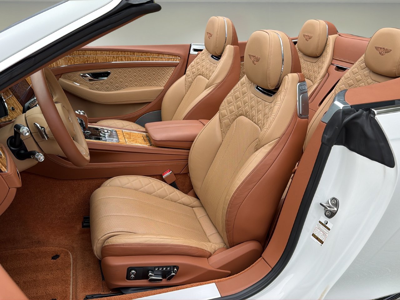 Used 2023 Bentley Continental GT V8 AWD/4WD image 15