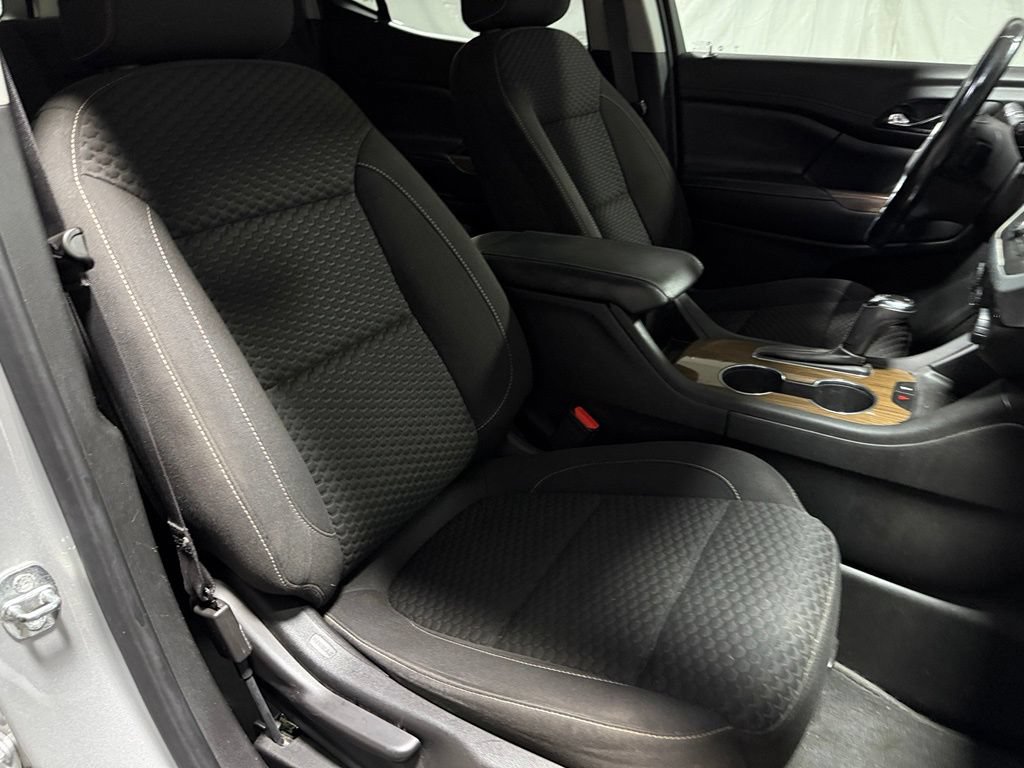 Used 2019 GMC Acadia SLE FWD image 9