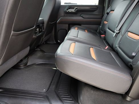 Used 2024 GMC Sierra 3500 AT4 w/ AT4 Premium Plus Package image 19