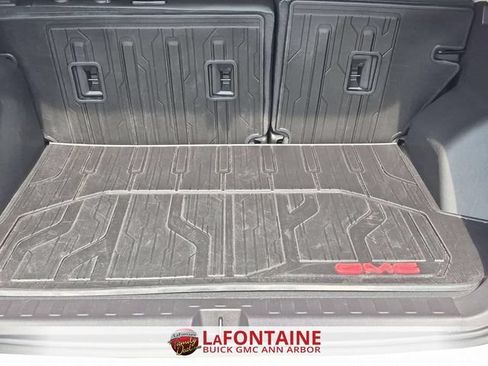 Certified 2024 GMC Terrain Denali w/ Denali Premium Package AWD/4WD image 27