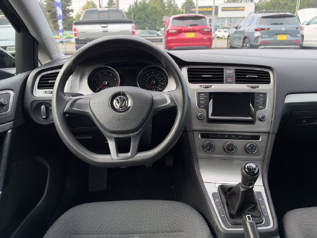 Used 2015 Volkswagen Golf Launch Edition FWD image 19