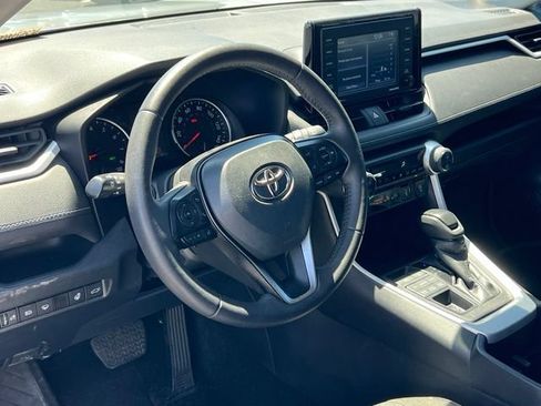Used 2022 Toyota RAV4 XLE w/ Convenience Package AWD/4WD image 14