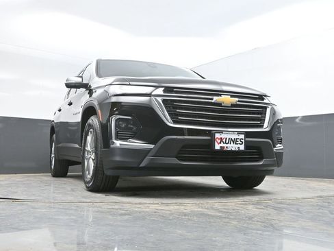 Used 2023 Chevrolet Traverse LT AWD/4WD image 33