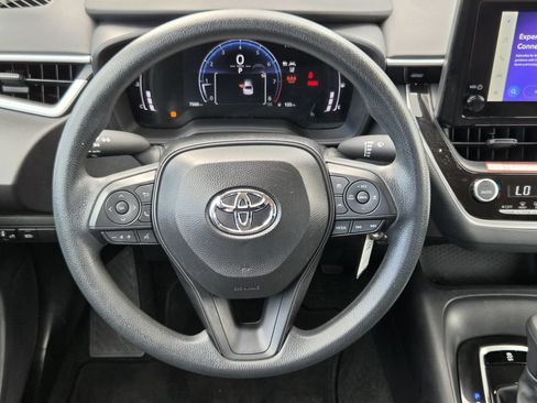 Used 2026 Toyota Corolla LE FWD image 15