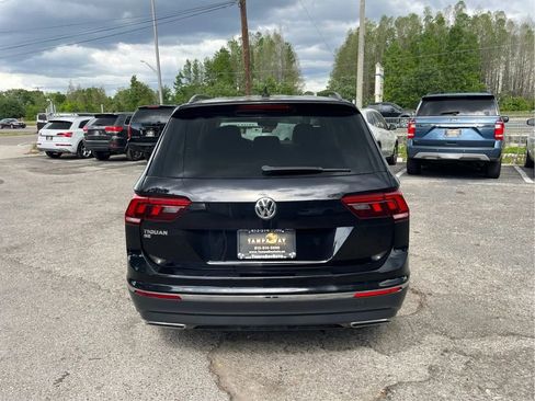 Used 2020 Volkswagen Tiguan SE image 6
