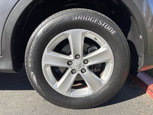 Used 2013 Toyota RAV4 XLE image 15