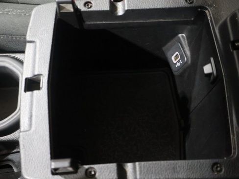 Used 2021 Jeep Wrangler Unlimited Sahara image 37