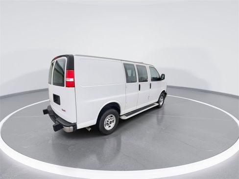 Used 2024 GMC Savana 2500 w/ Driver Convenience Package image 8