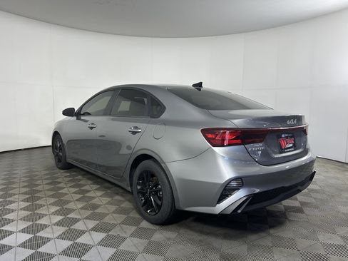 Certified 2024 Kia Forte LXS w/ LXS Technology Package image 9