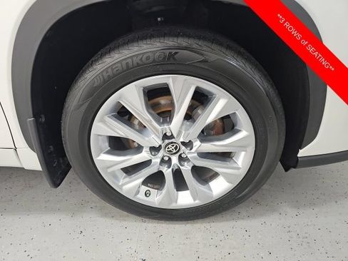 Used 2020 Toyota Highlander Limited AWD/4WD image 8