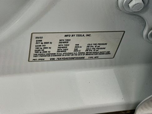 Used 2022 Tesla Model Y Long Range AWD/4WD image 12
