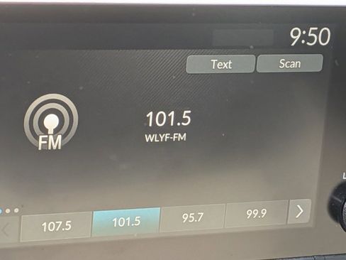 Used 2024 Honda CR-V LX image 10