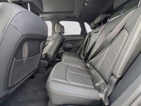 Used 2023 Audi Q3 2.0T Premium Plus image 15