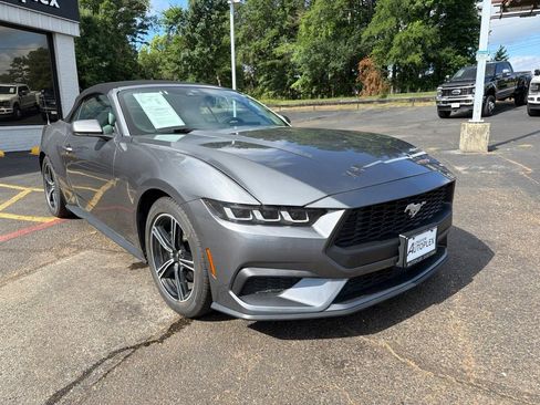 Used 2024 Ford Mustang Premium RWD image 4