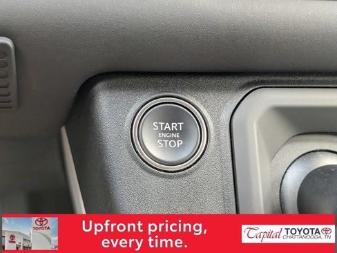 Used 2025 Land Rover Defender 110 S AWD/4WD image 22