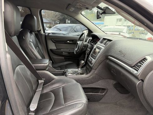 Used 2015 GMC Acadia SLT image 9