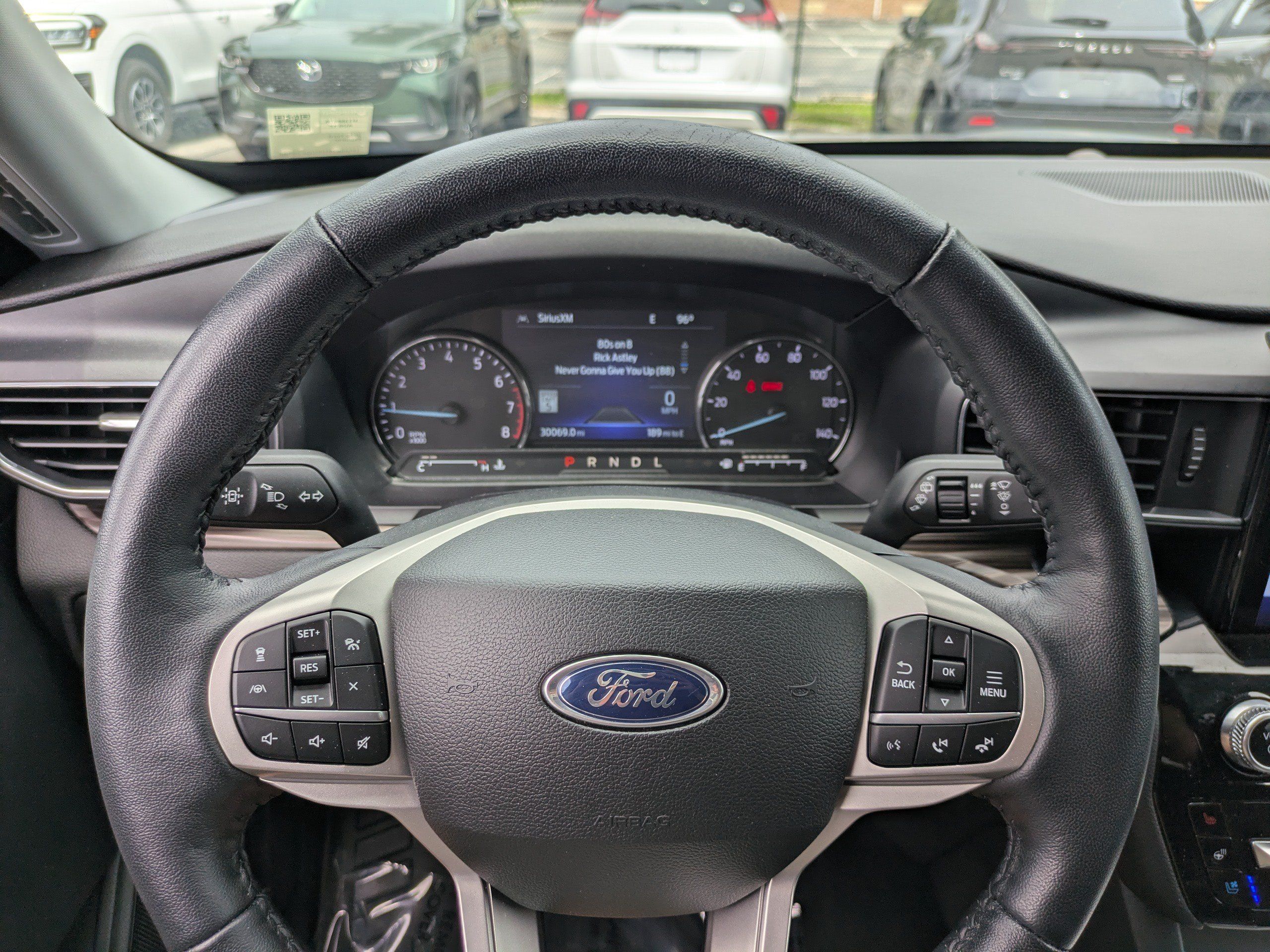 Used 2022 Ford Explorer Limited w/ Limited Technology Package RWD image 24