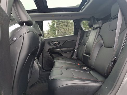 Certified 2022 Jeep Cherokee Trailhawk w/ Sun, Sound & Nav Group image 10