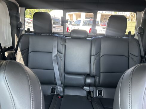 New 2025 Jeep Gladiator Sport image 36