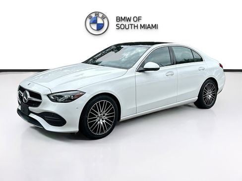 Used 2024 Mercedes-Benz C 300 4MATIC Sedan image 3