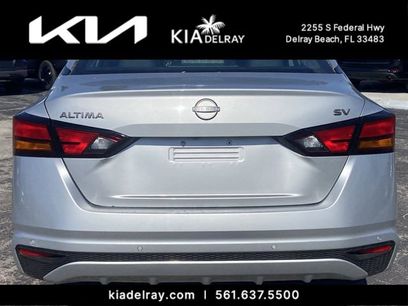 Used 2023 Nissan Altima 2.5 SV