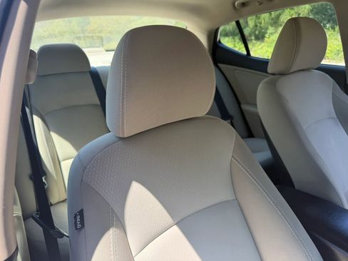 Used 2013 Kia Optima LX FWD image 18