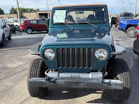 Used 1997 Jeep Wrangler SE AWD/4WD image 2