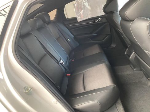 Used 2020 Honda Accord Sport image 12