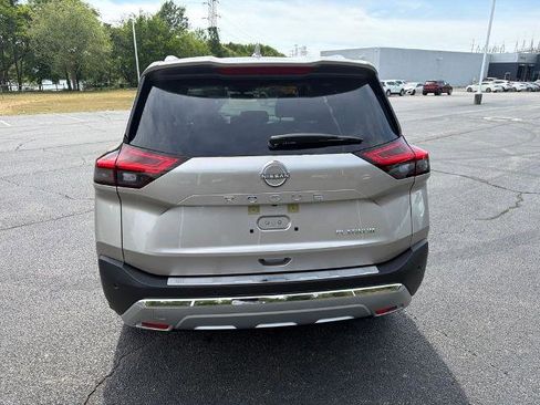 Certified 2023 Nissan Rogue Platinum w/ Platinum Premium Package FWD image 6