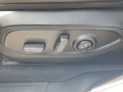 Used 2023 Jeep Grand Cherokee Altitude AWD/4WD image 25
