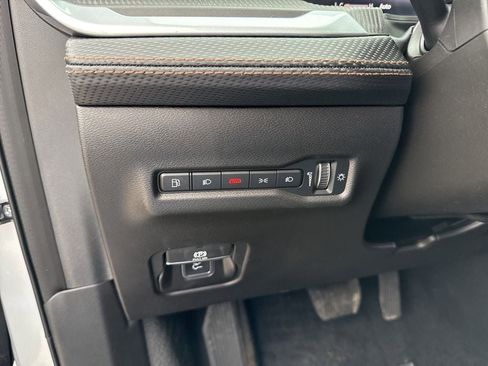 New 2026 Jeep Cherokee Overland image 17