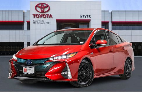 Certified 2017 Toyota Prius Prime Advanced w/ Carpet Mat Package FWD image 1