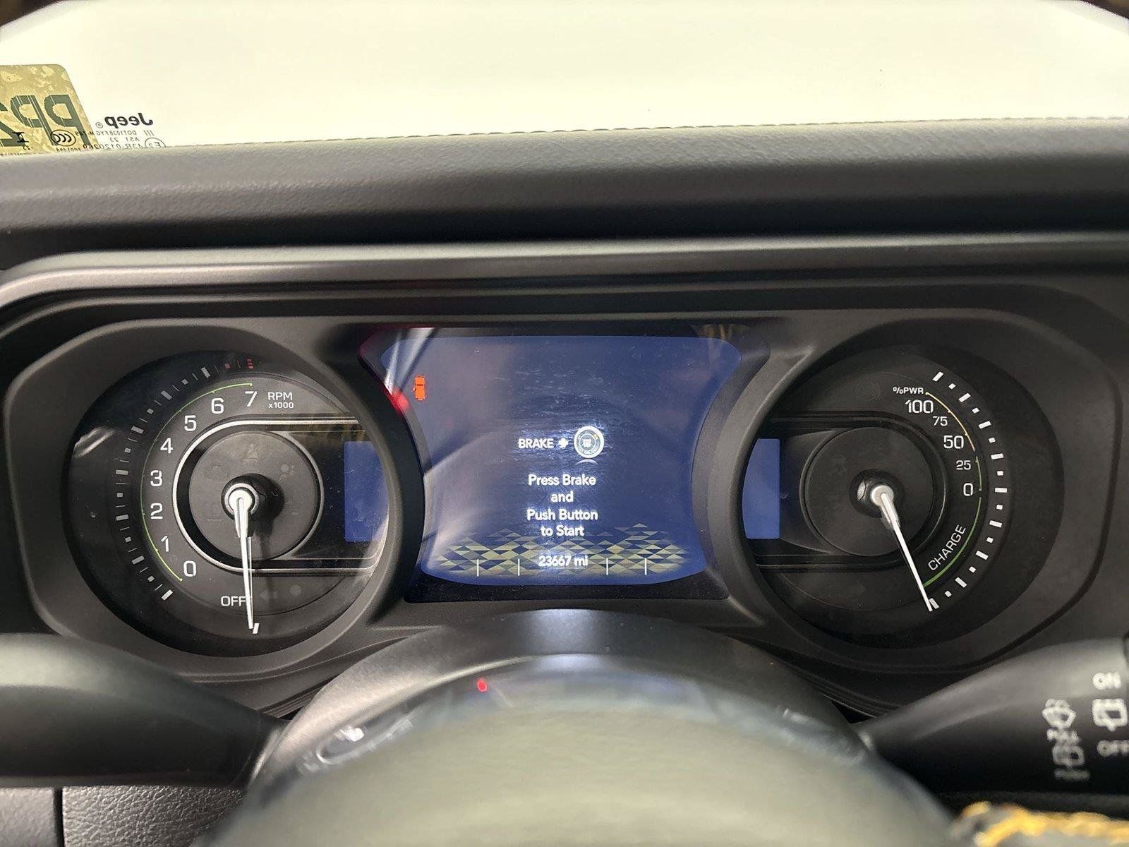 Used 2024 Jeep Wrangler Unlimited Sahara AWD/4WD image 28