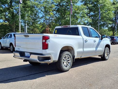 Used 2021 Chevrolet Silverado 1500 LT AWD/4WD image 4