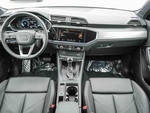 Used 2025 Audi Q3 2.0T Premium w/ Convenience Package AWD/4WD image 16