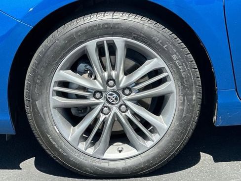 Used 2017 Toyota Camry SE FWD image 27
