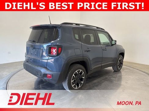 Used 2023 Jeep Renegade Latitude w/ Sun/Sound Group AWD/4WD image 7