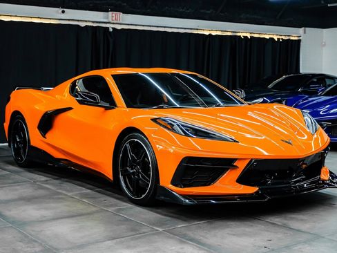 Used 2022 Chevrolet Corvette Stingray Premium Cpe w/ Z51 Performance Package image 9