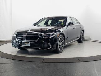 Used 2024 Mercedes-Benz S 580e 4MATIC Sedan video 3