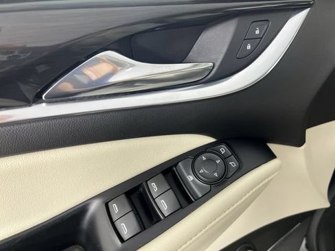 Certified 2023 Buick Enclave Essence w/ Experience Buick Package FWD image 24